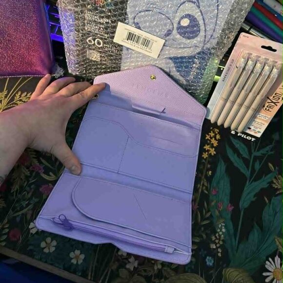 Pengems Jet Set Wristlet Floral Wrislet - NEW - Picture 2 of 5